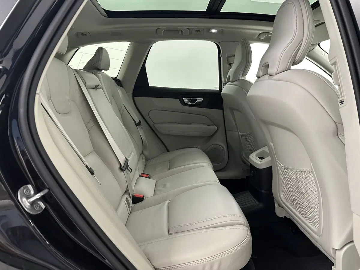 Volvo XC60 usata a Bergamo (15)