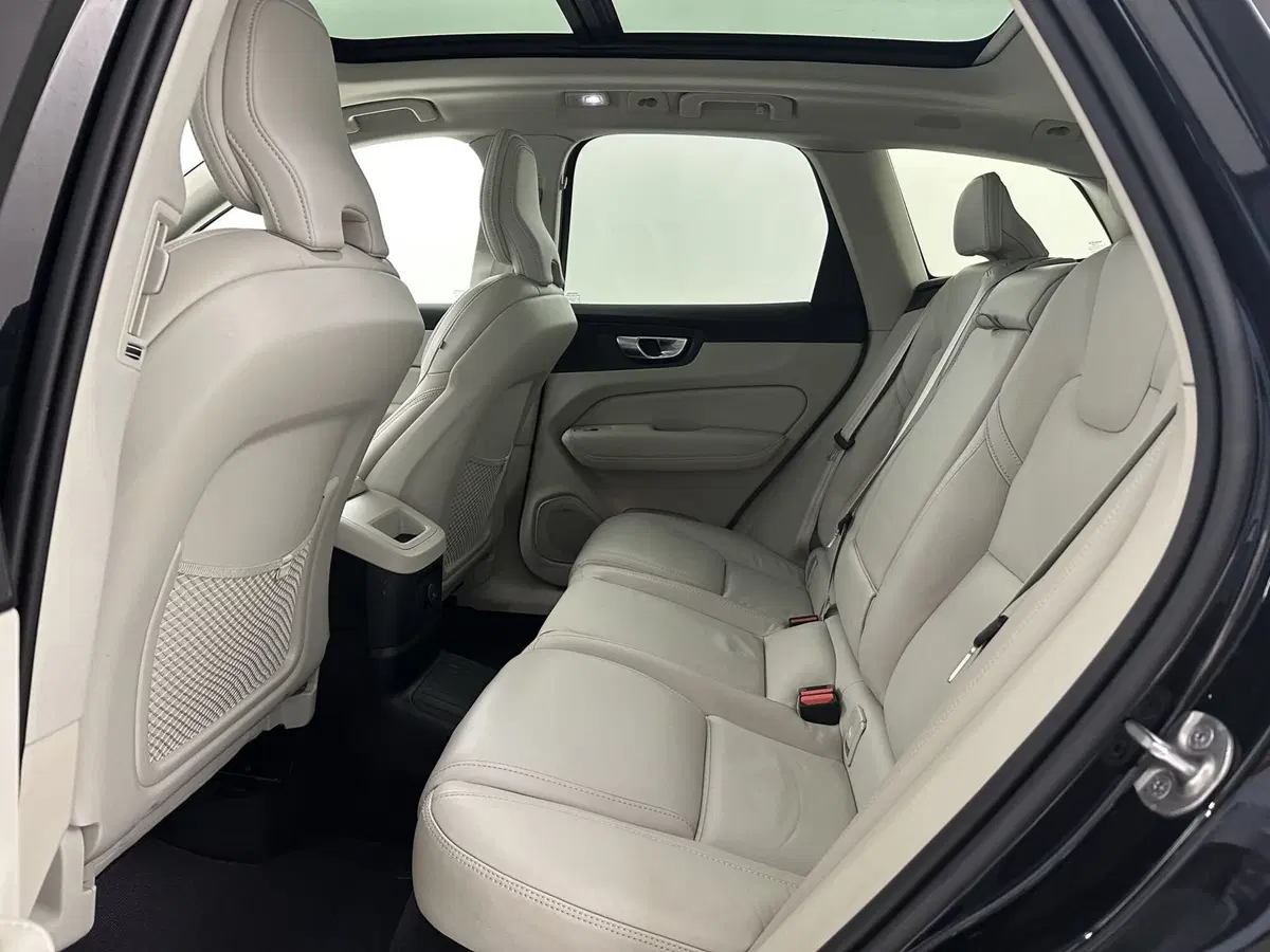 Volvo XC60 usata a Bergamo (5)
