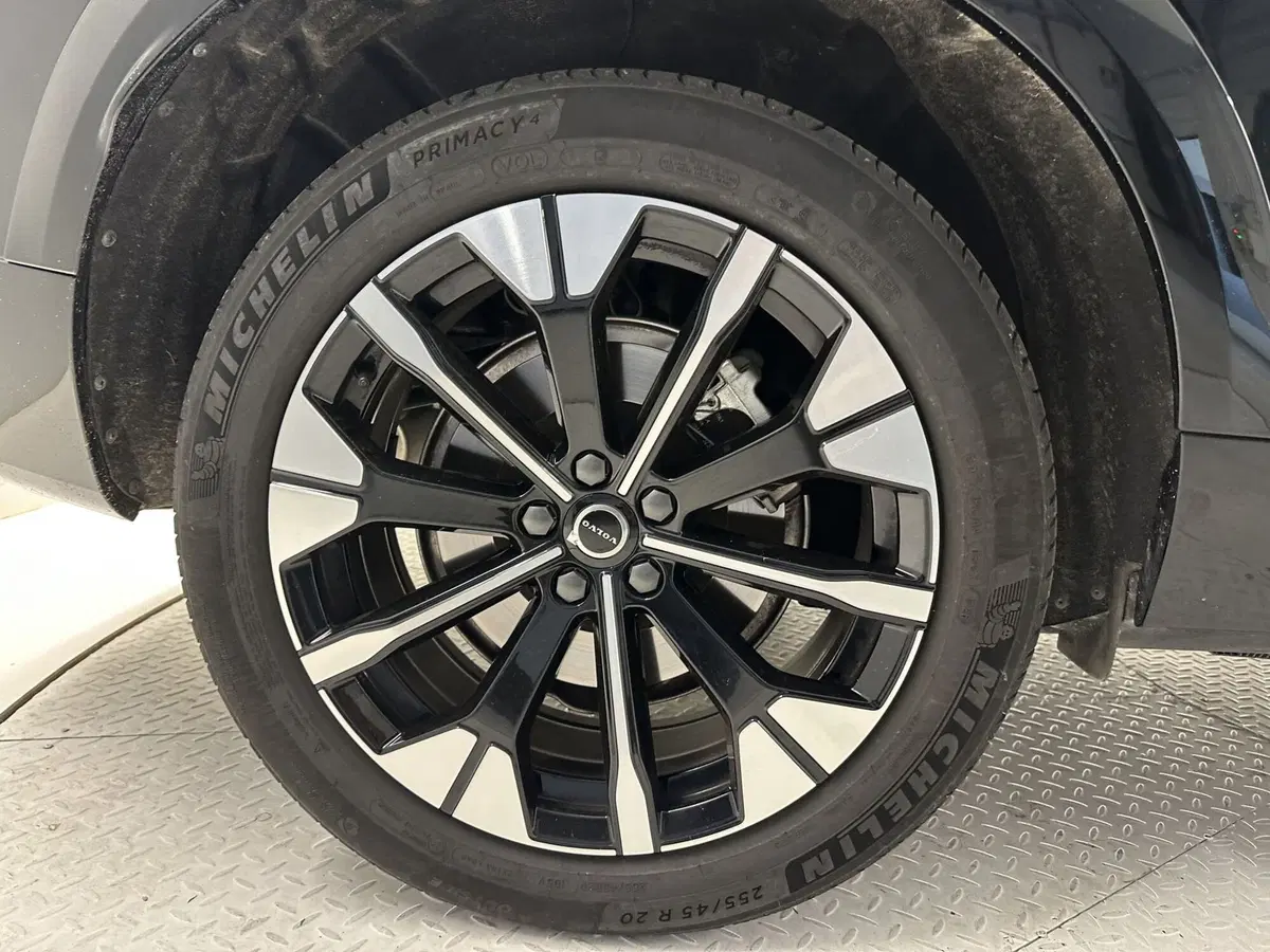 Volvo XC60 usata a Bergamo (9)