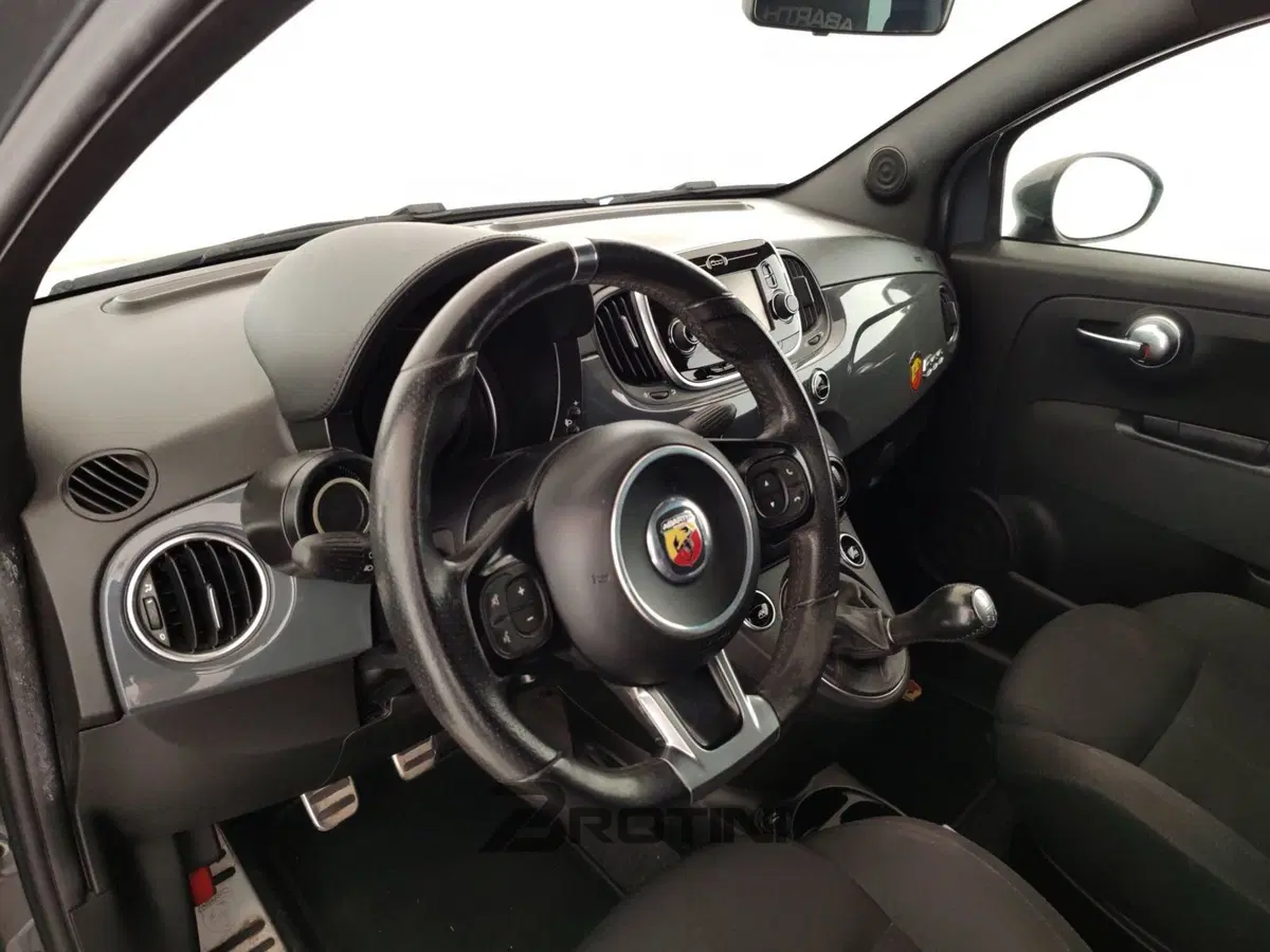 Abarth 595 usata a Massa-Carrara (8)