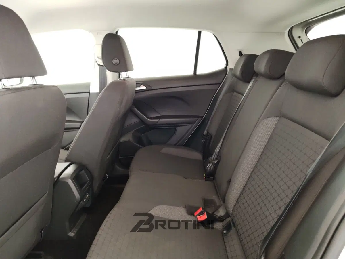 Volkswagen T-Cross usata a Massa-Carrara (10)
