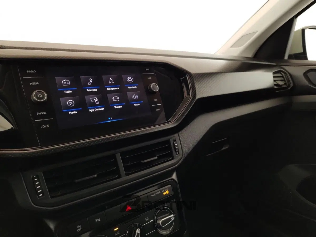 Volkswagen T-Cross usata a Massa-Carrara (12)