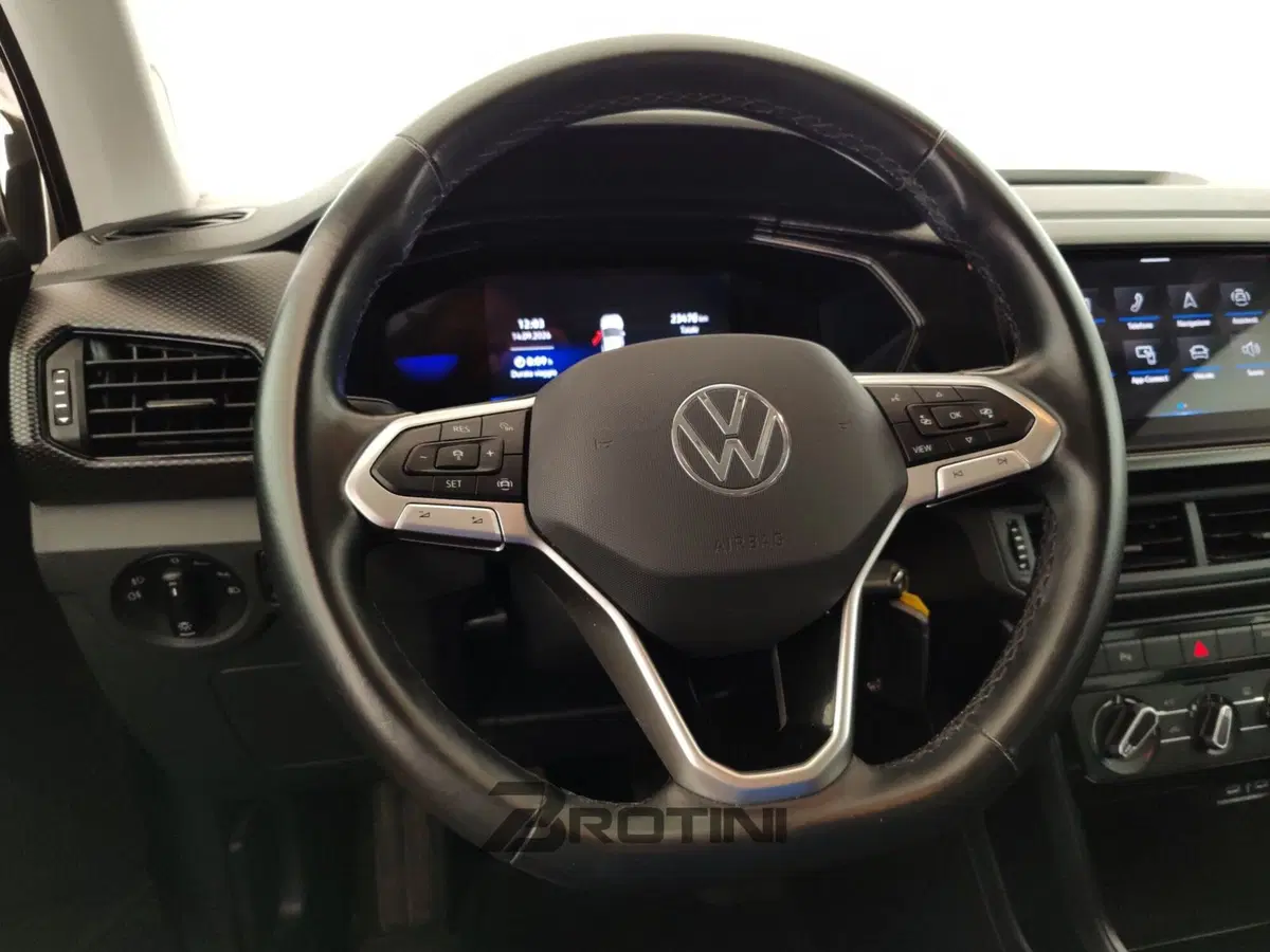 Volkswagen T-Cross usata a Massa-Carrara (14)