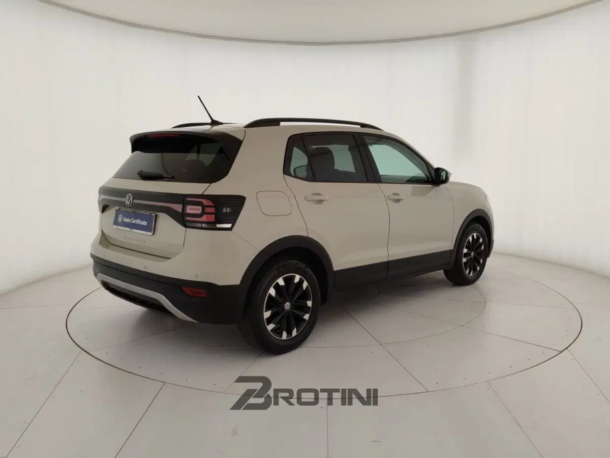 Volkswagen T-Cross usata a Massa-Carrara (3)