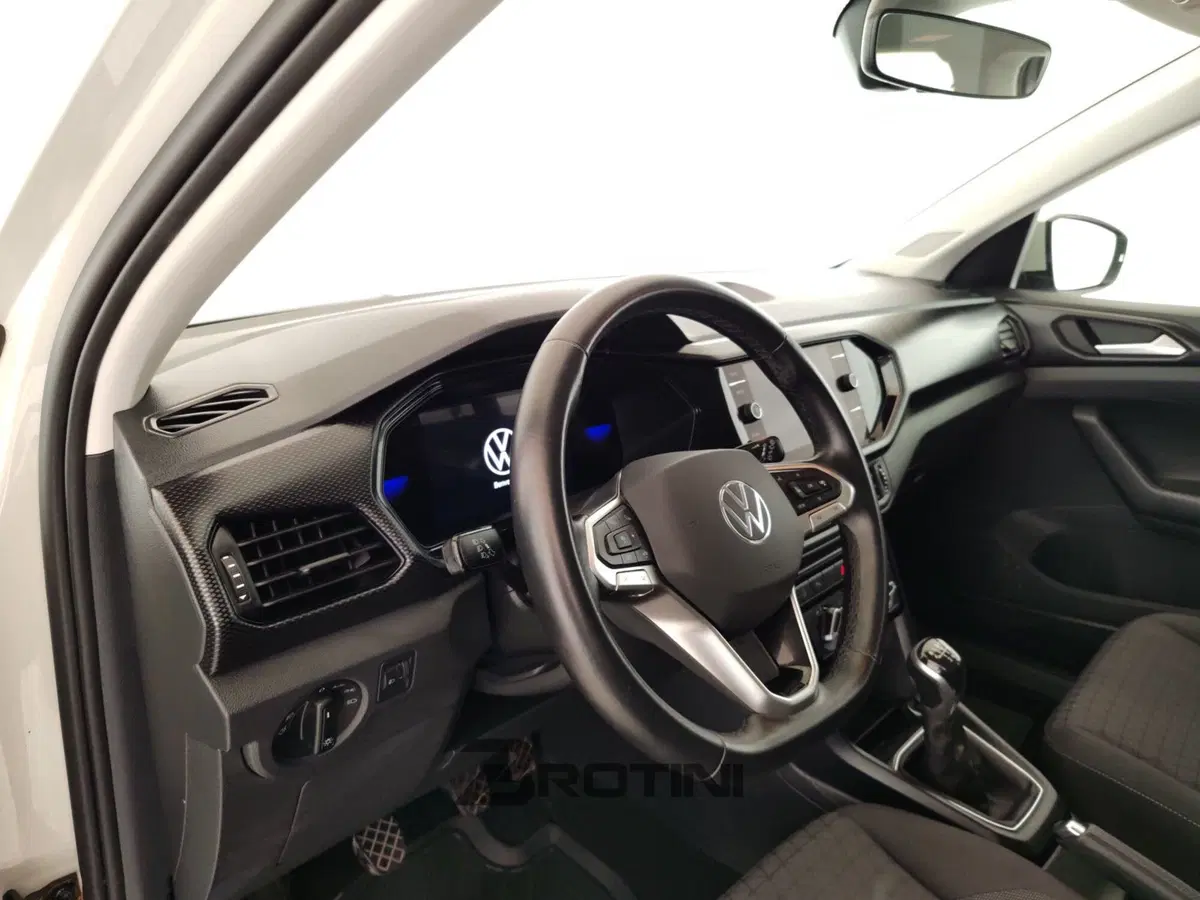Volkswagen T-Cross usata a Massa-Carrara (8)