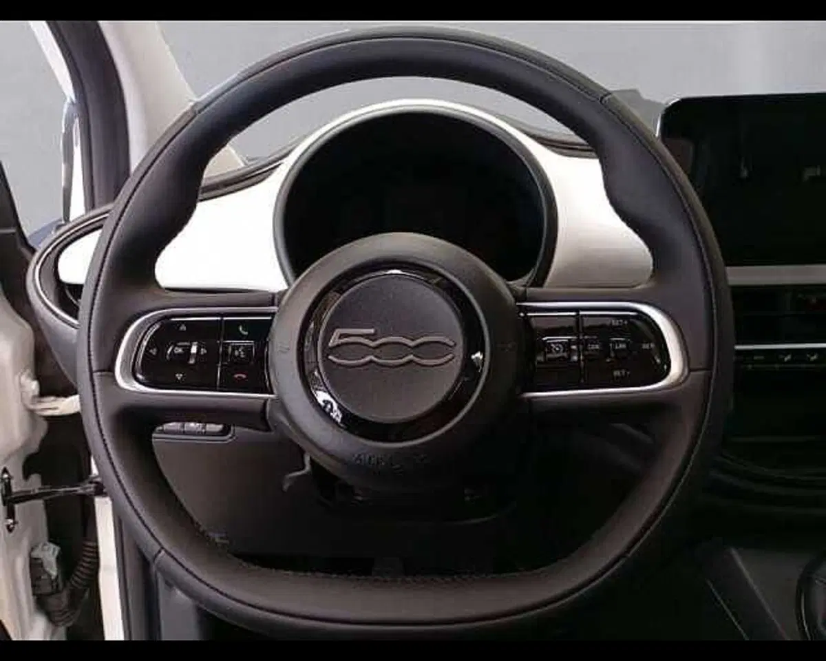 Fiat 500 nuova a Milano (11)