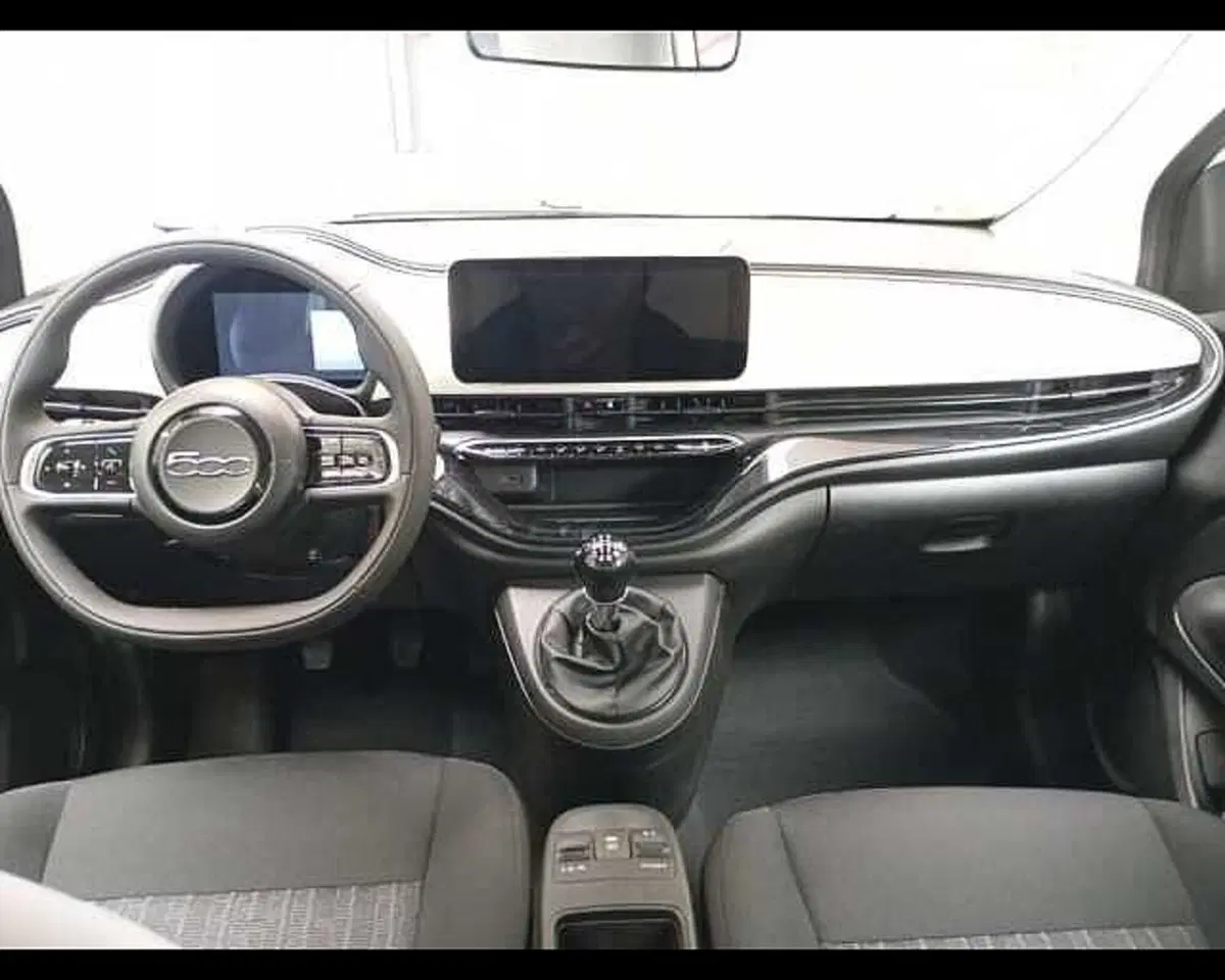 Fiat 500 nuova a Milano (17)
