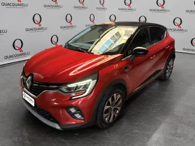Renault Captur TCe 130 CV EDC FAP Intens del 2020 usata a Milano