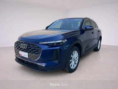 Audi Q5 40 TDI 204 CV quattro S tronic Business del 2025 usata a Martina Franca