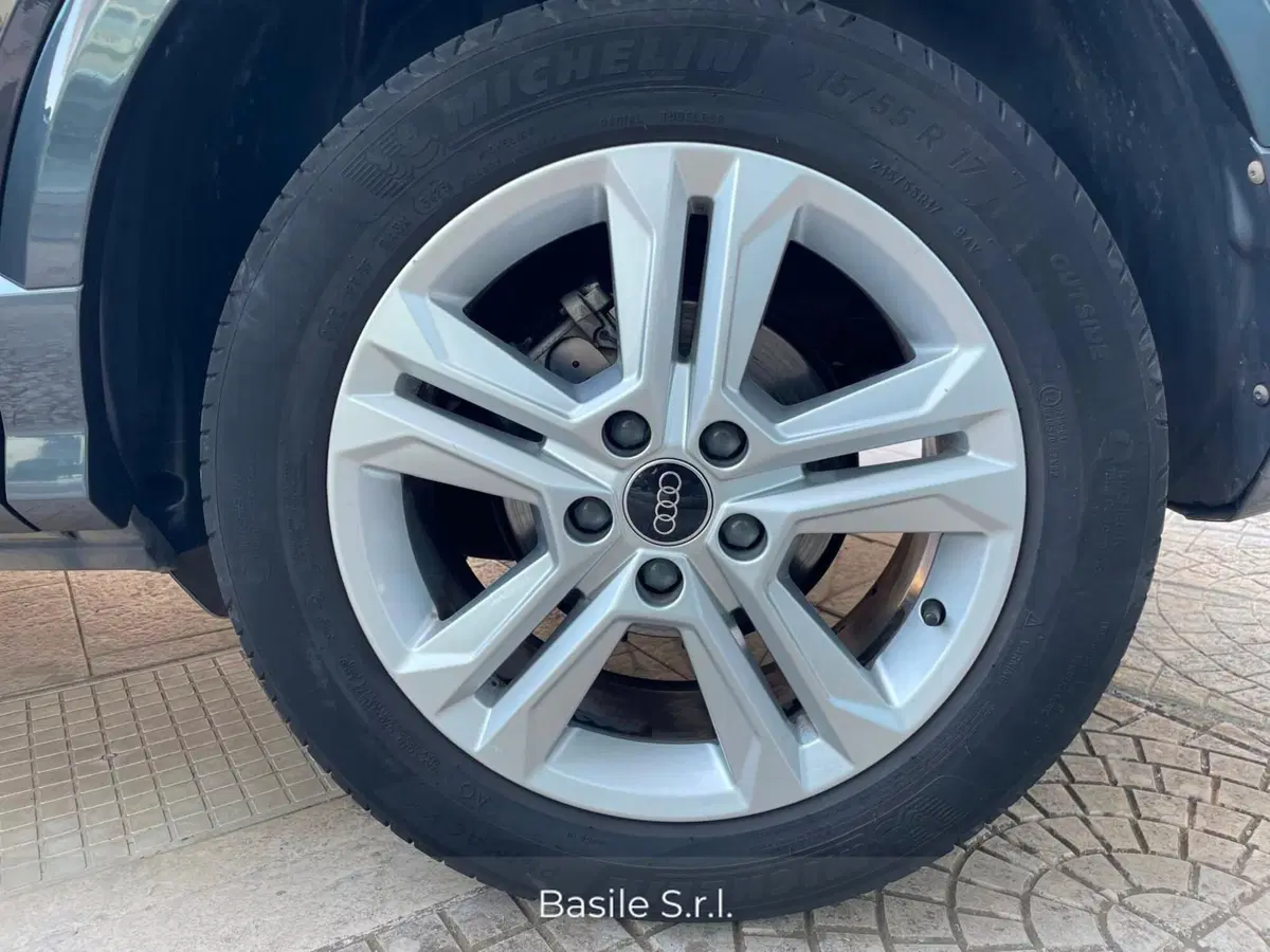 Audi Q2 usata a Taranto (10)
