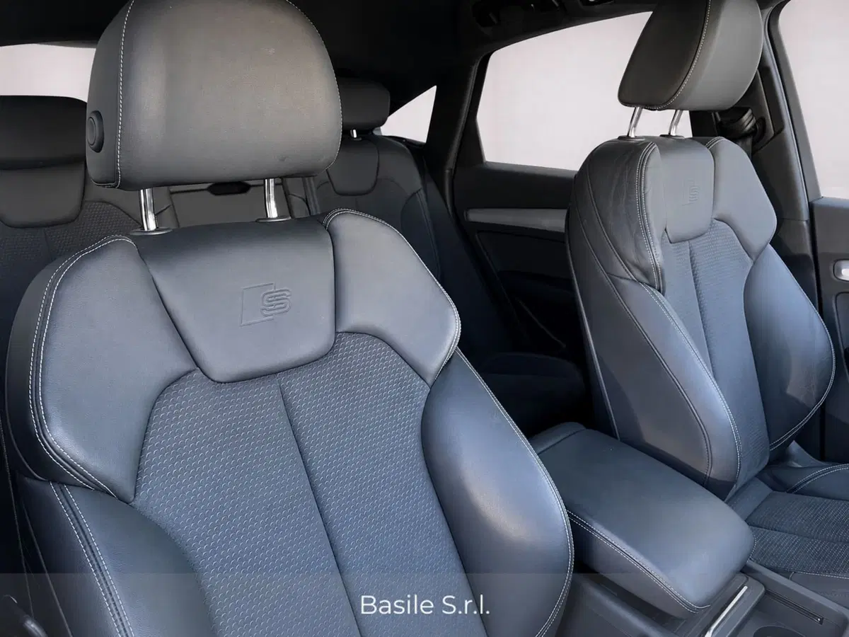 Audi Q4 Sportback usata a Taranto (7)