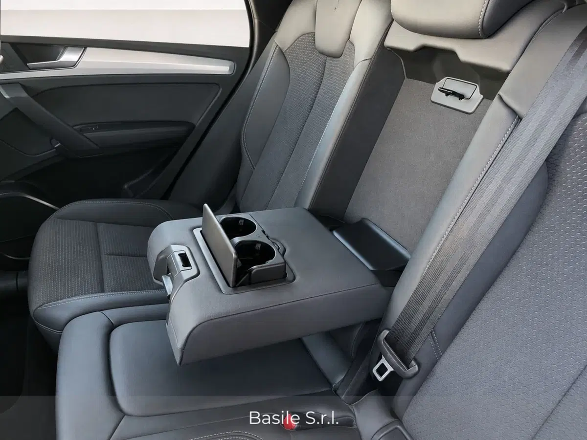 Audi Q4 Sportback usata a Taranto (8)