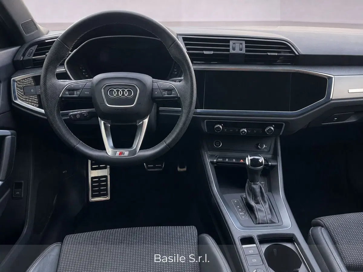 Audi Q3 Sportback usata a Taranto (5)