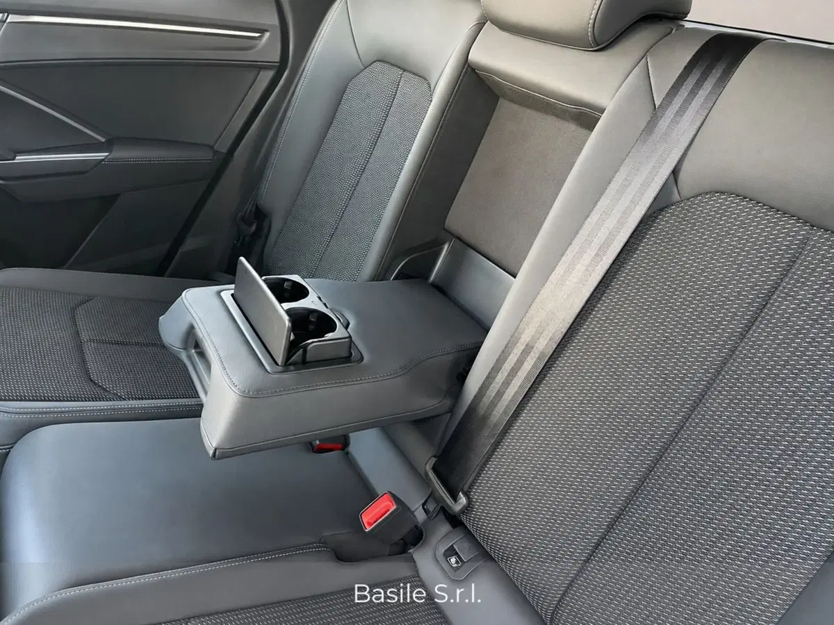 Audi Q3 Sportback usata a Taranto (8)