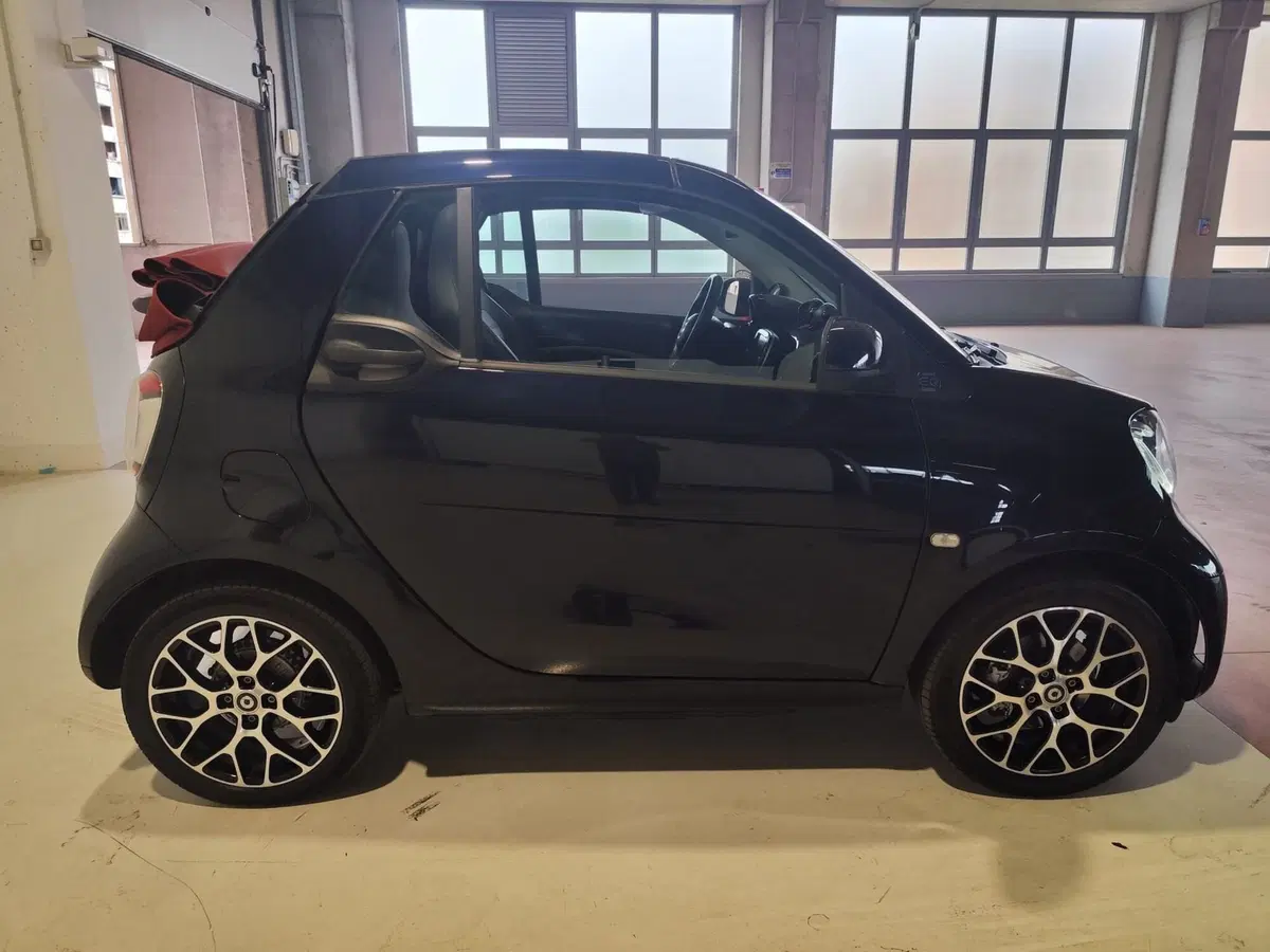 smart Fortwo Cabrio usata a Milano (11)
