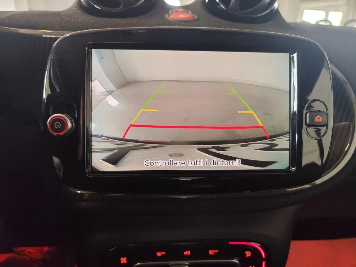 smart Fortwo Cabrio usata a Milano (13)