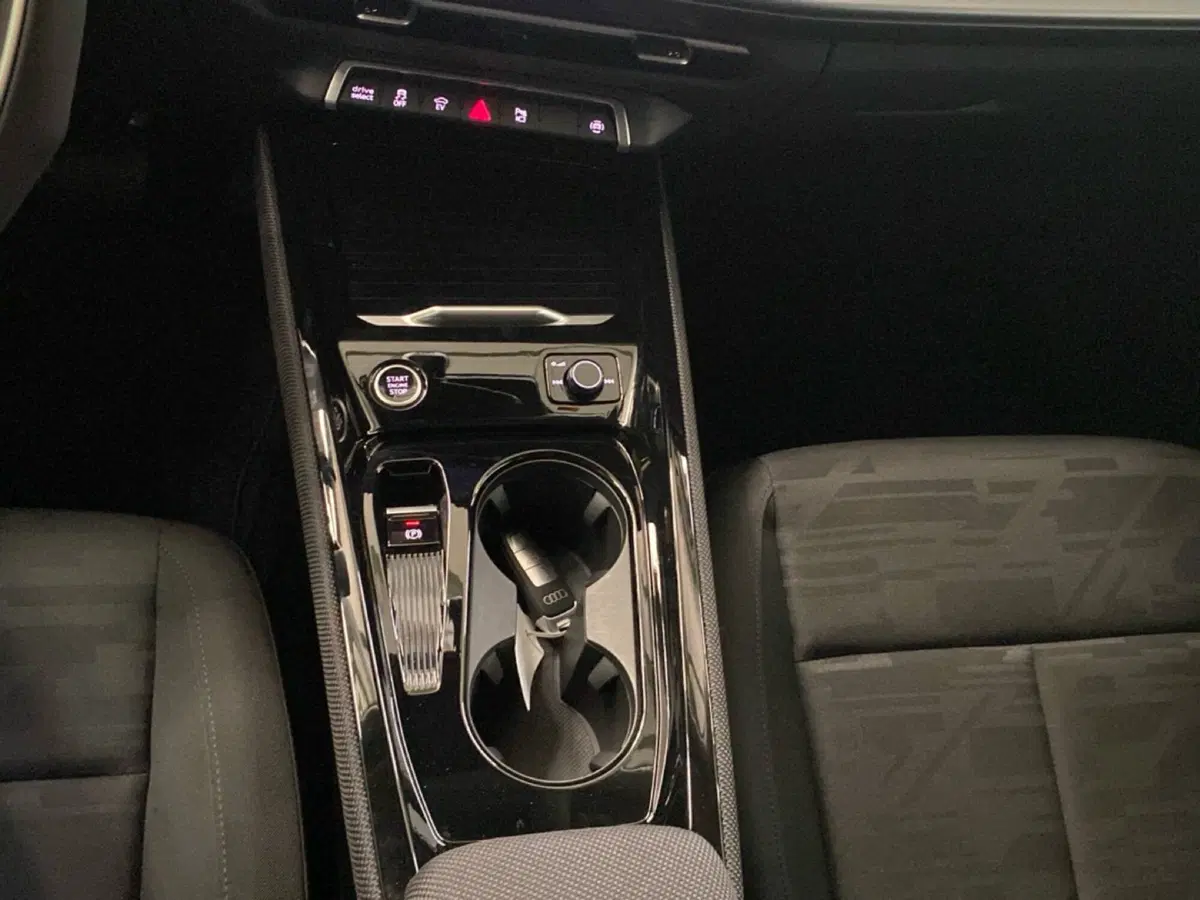 Audi Q3 Sportback usata a Reggio Calabria (18)