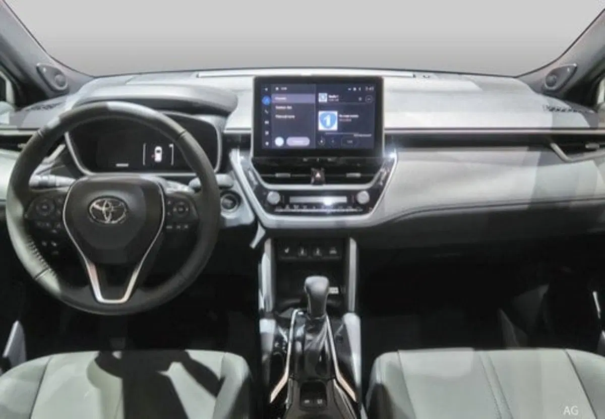 Toyota Corolla Cross Hybrid usata a Frosinone (12)