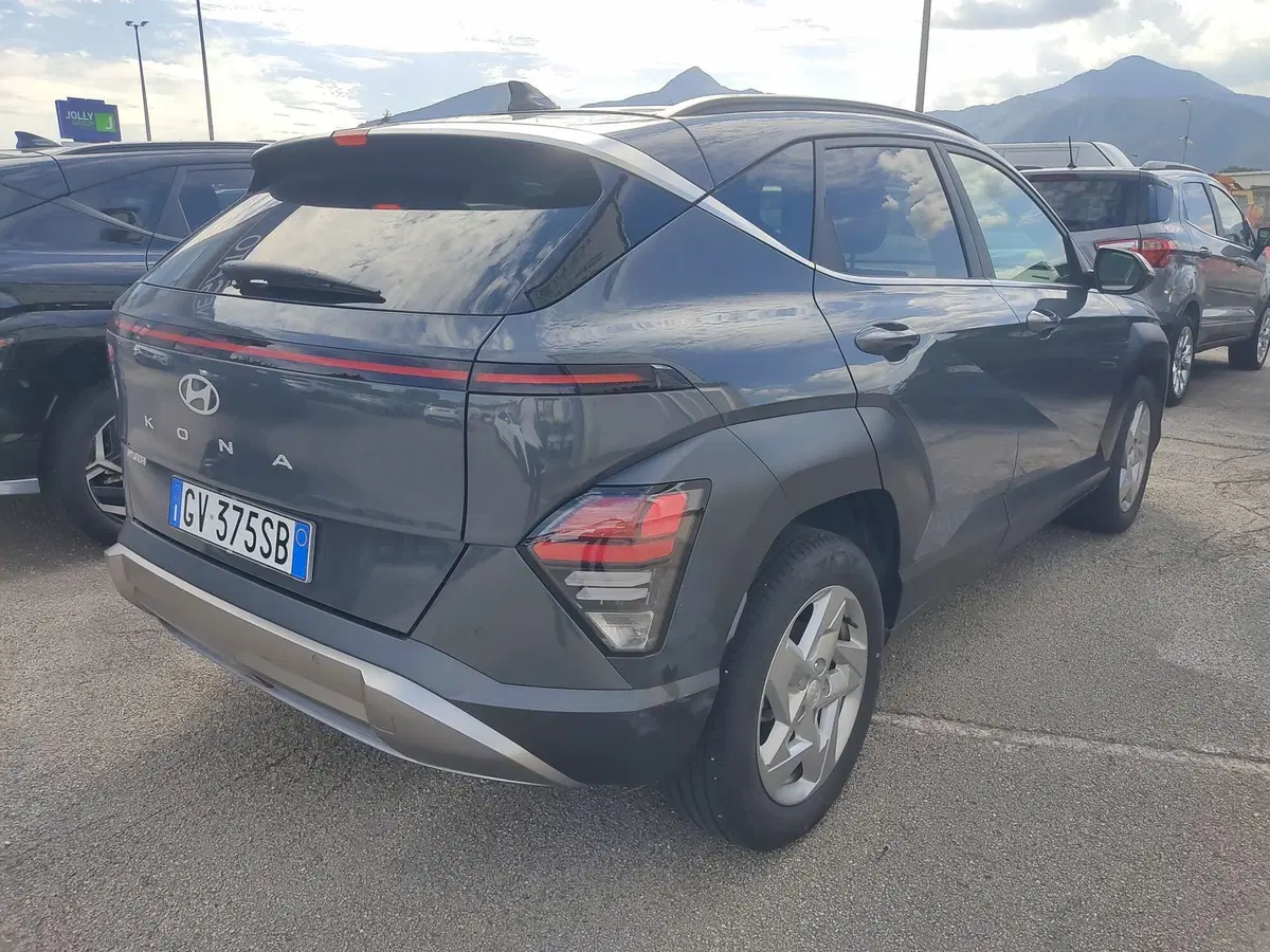 Hyundai Kona usata a Frosinone (4)