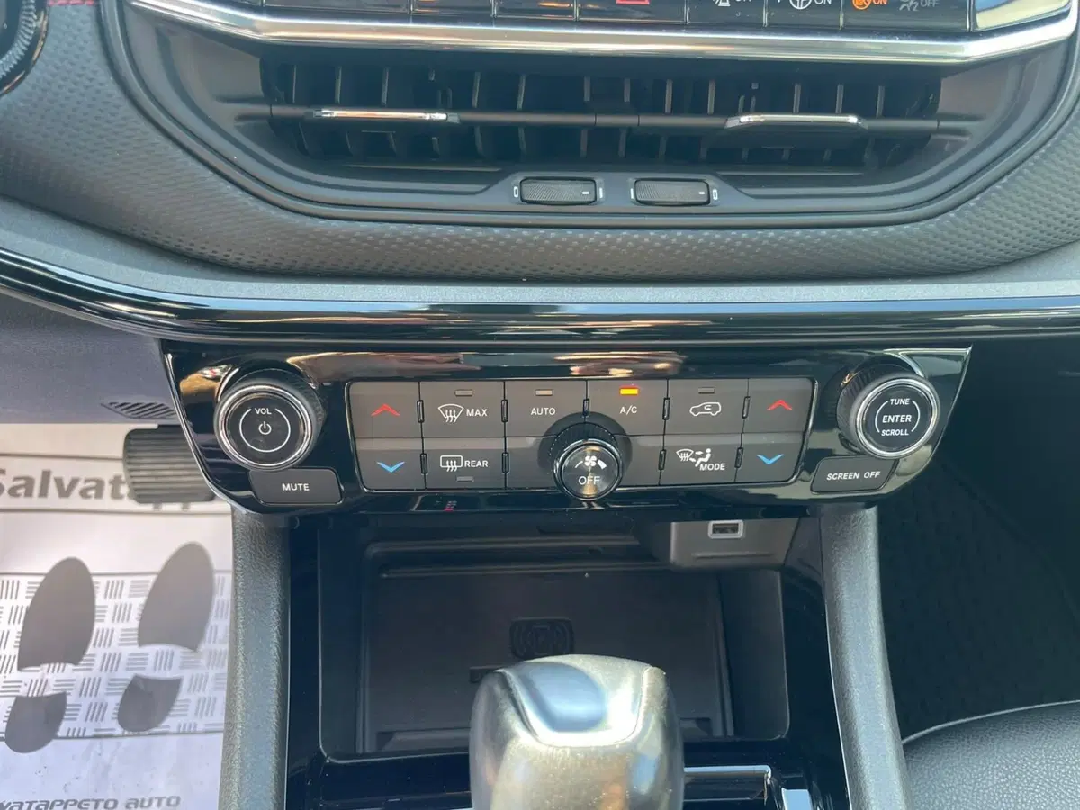 Jeep Compass usata a Lucca (14)