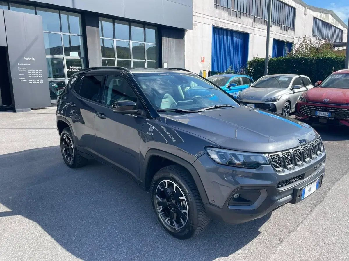 Jeep Compass usata a Lucca (5)