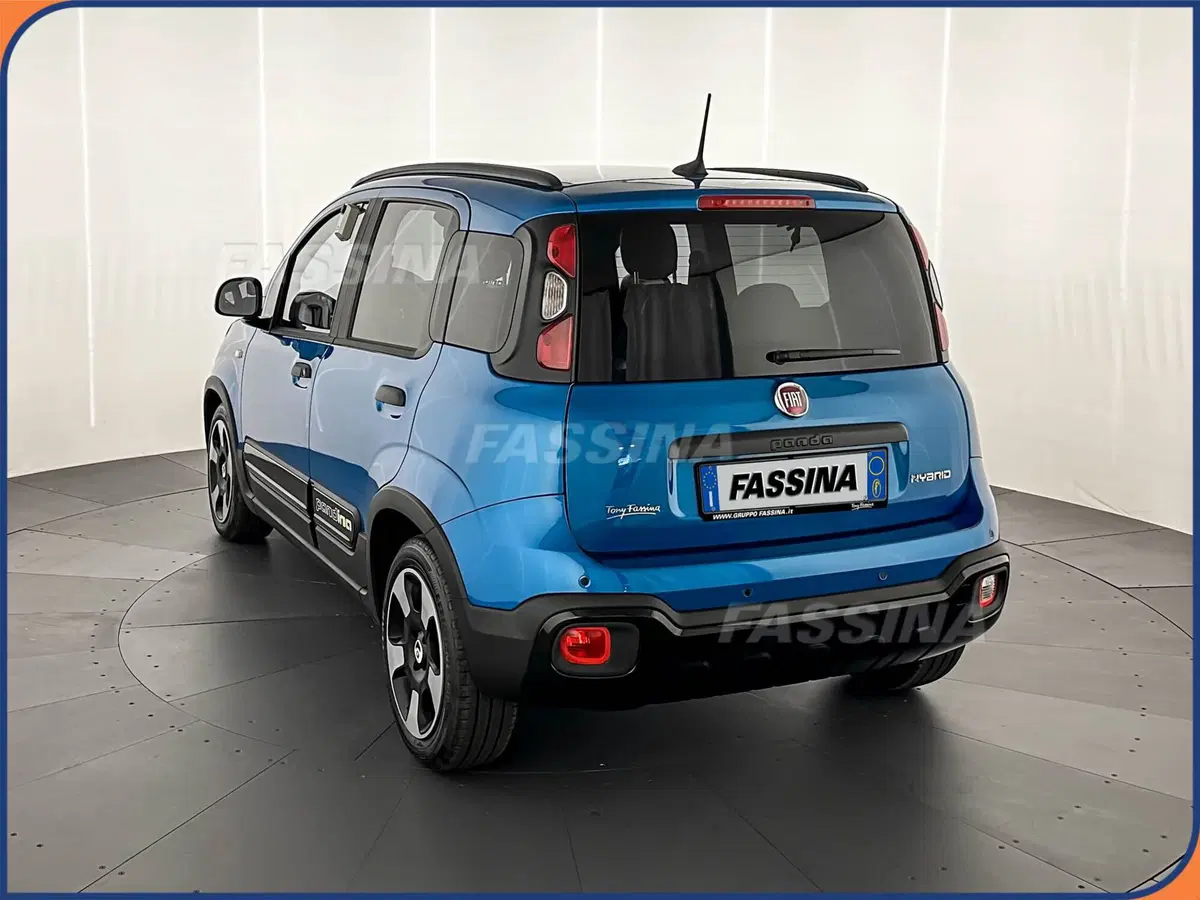 Fiat Pandina nuova a Milano (4)
