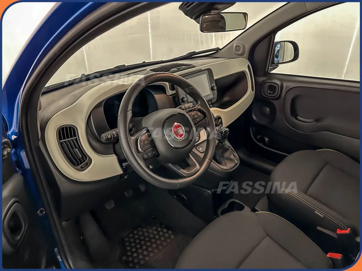 Fiat Pandina nuova a Milano (9)