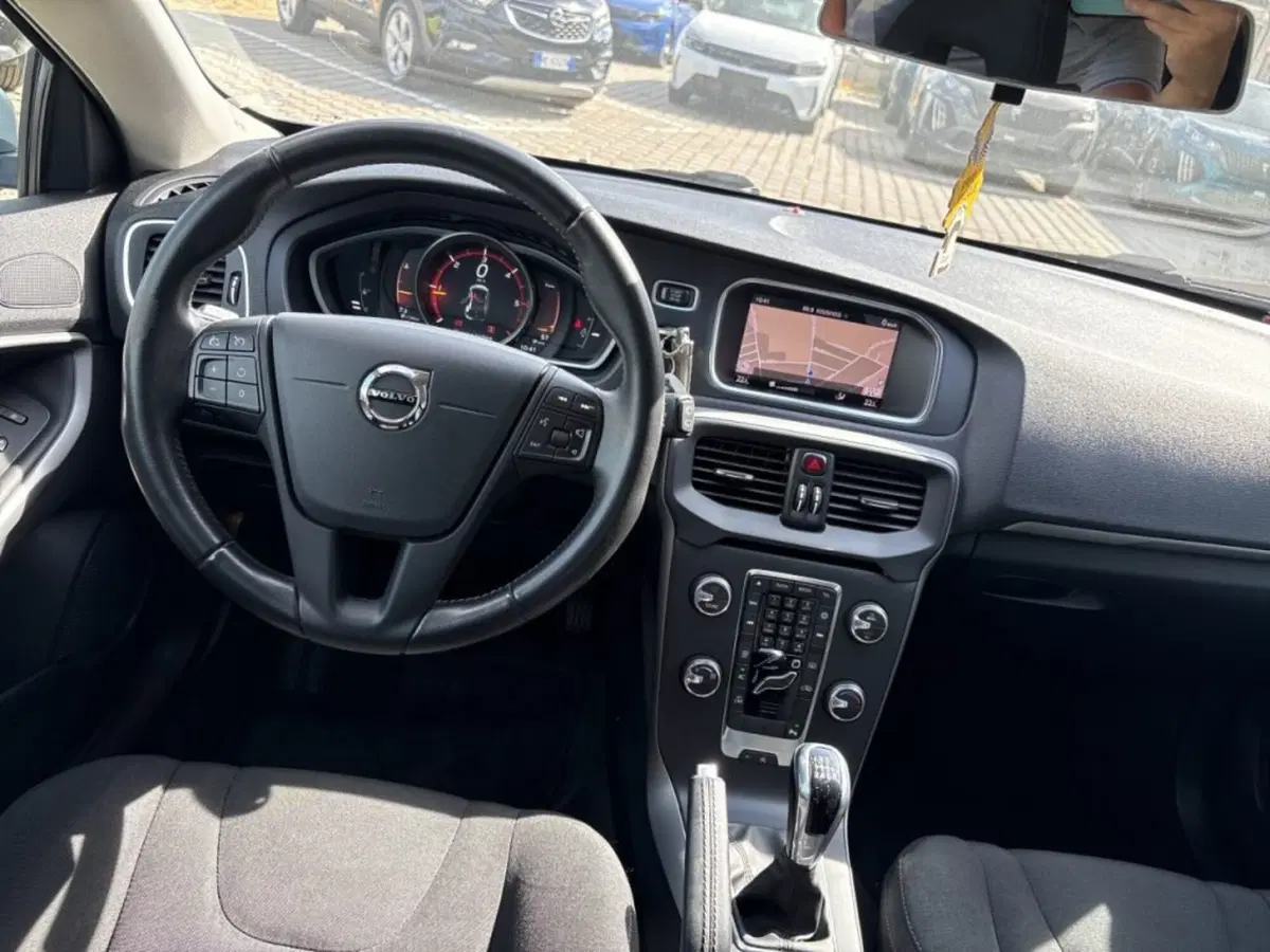 Volvo V40 usata a Foggia (13)