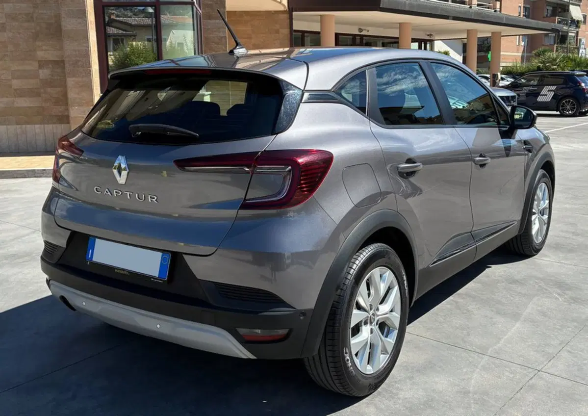 Renault Captur usata a Frosinone (6)