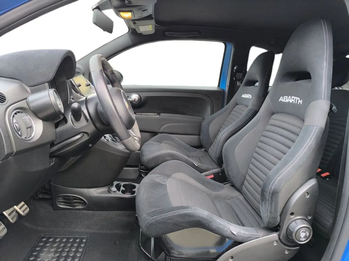 Abarth 595 Cabrio usata a Udine (8)