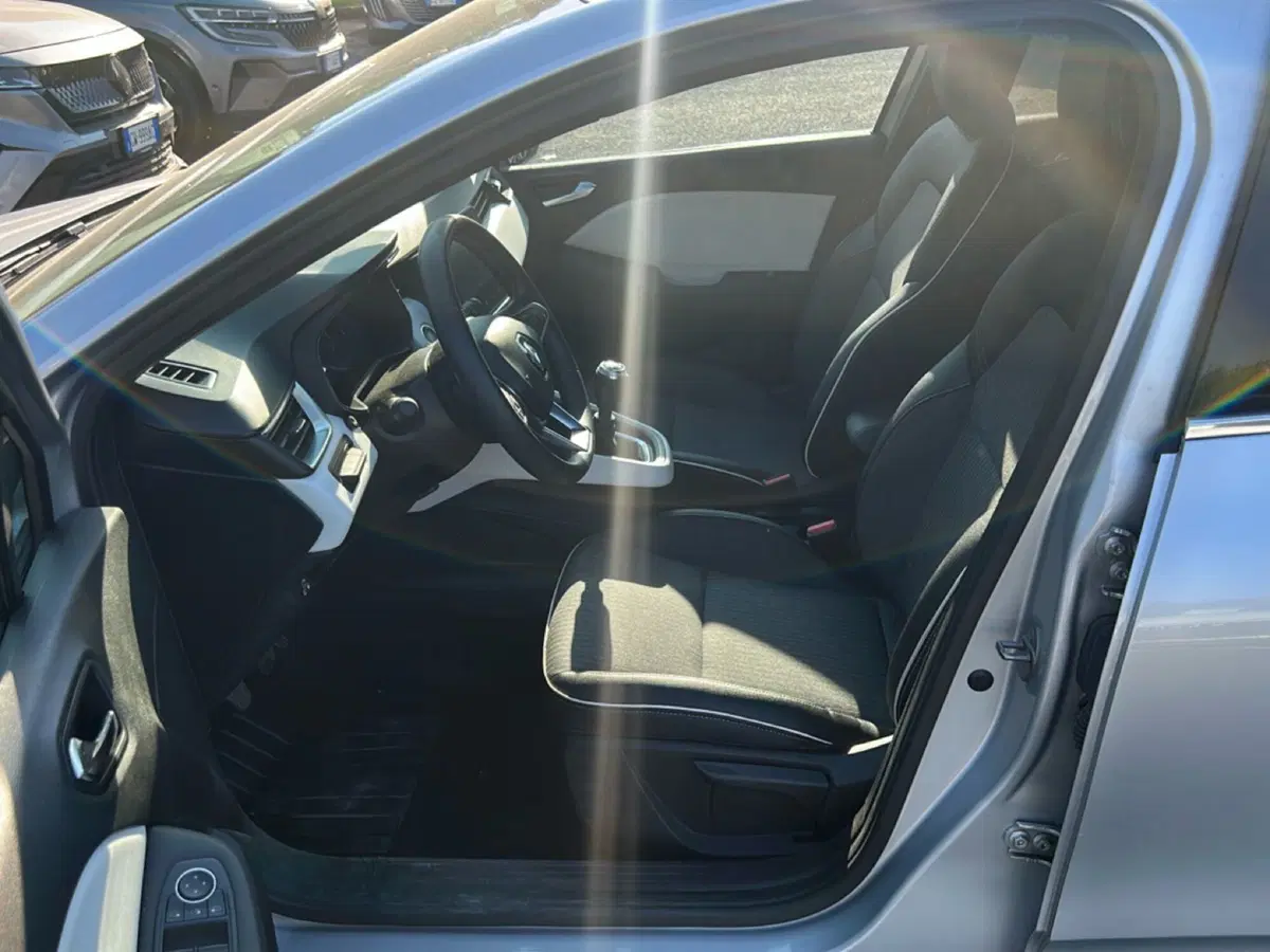 Renault Clio usata a Latina (13)