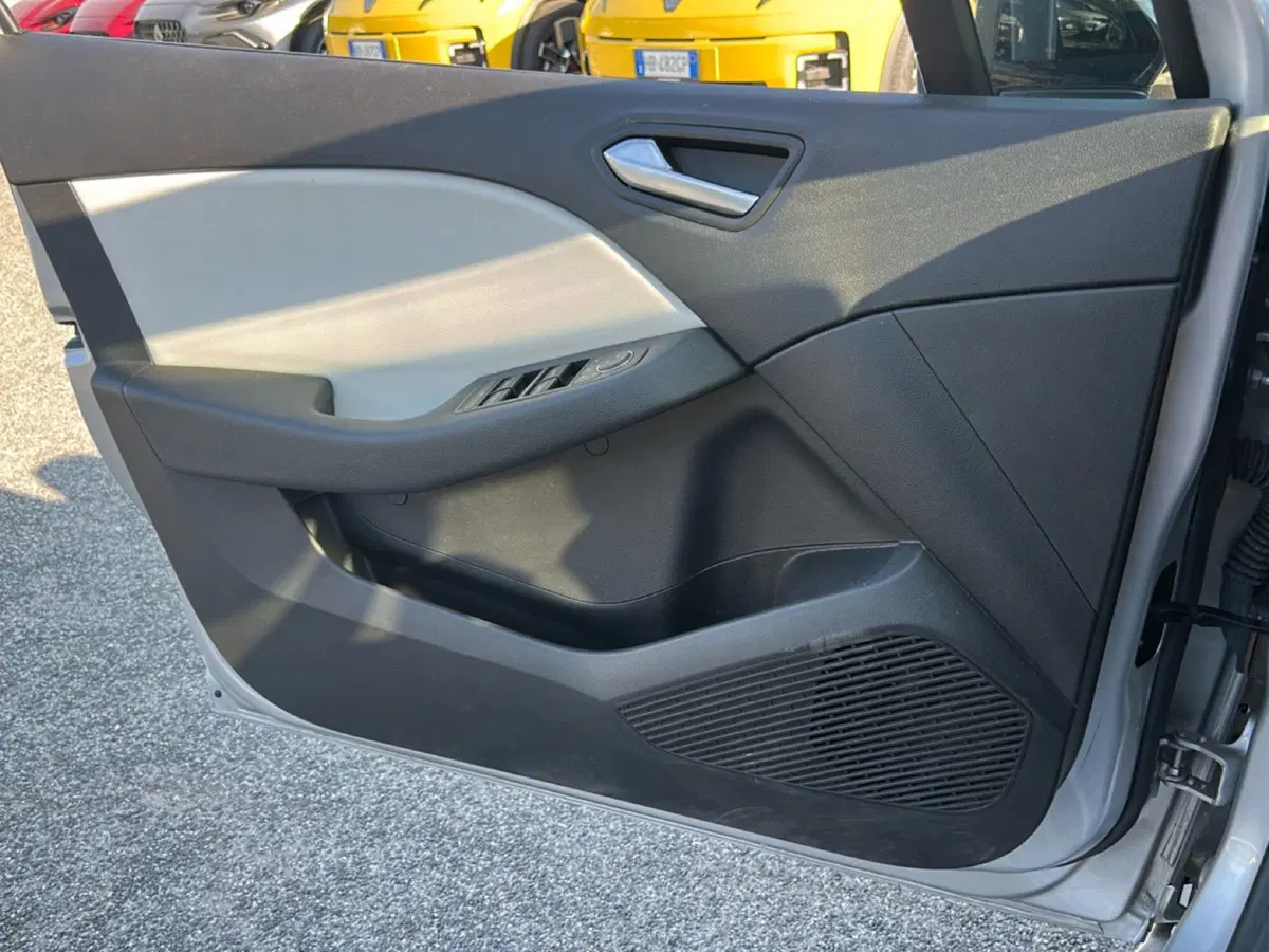 Renault Clio usata a Latina (19)