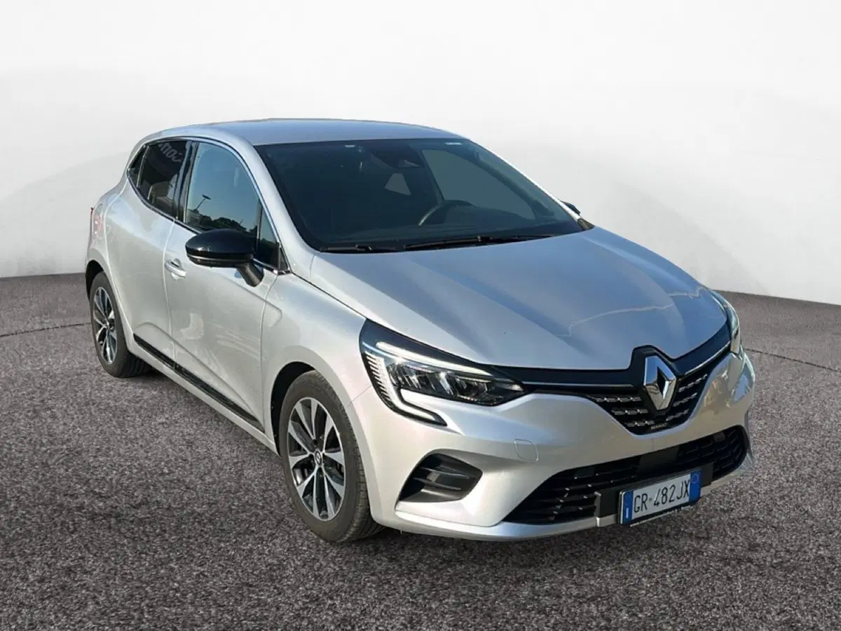 Renault Clio usata a Latina (2)