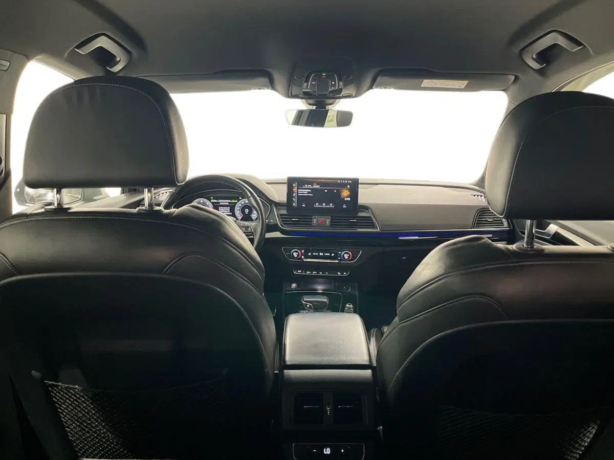 Audi Q4 Sportback usata a Napoli (18)