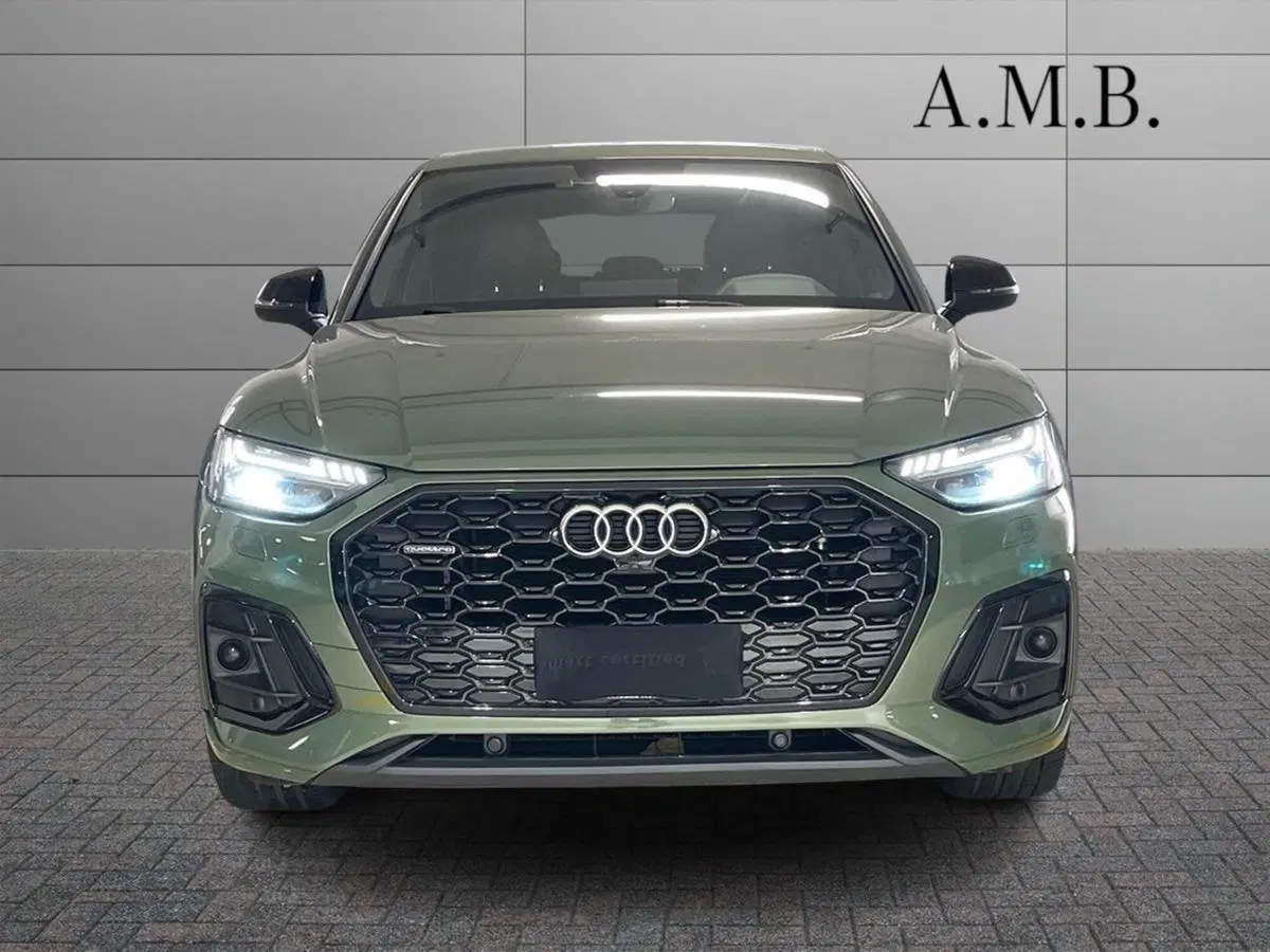 Audi Q4 Sportback usata a Napoli (3)