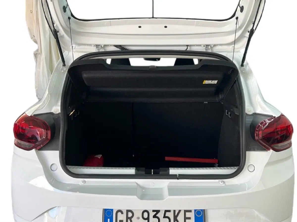 Dacia Sandero Streetway usata a Roma (10)