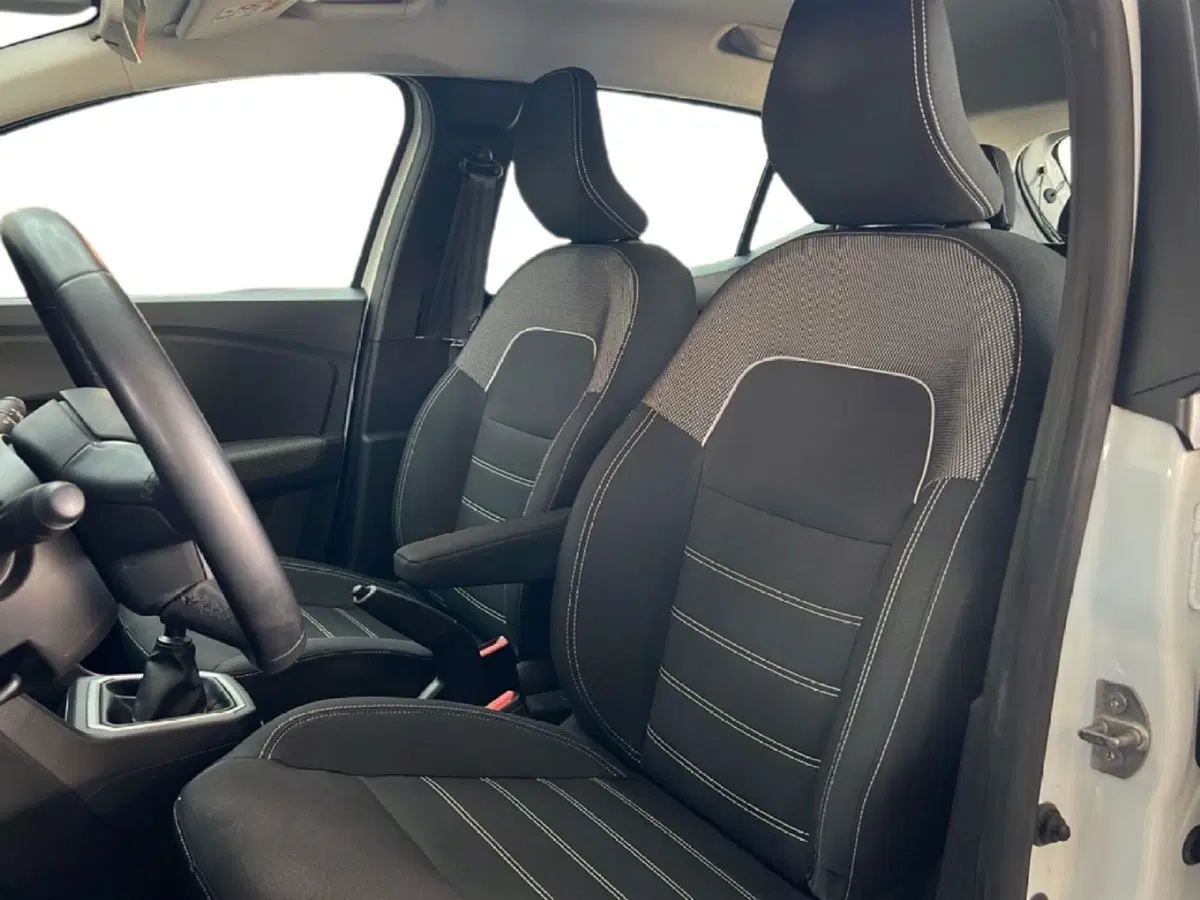 Dacia Sandero Streetway usata a Roma (12)
