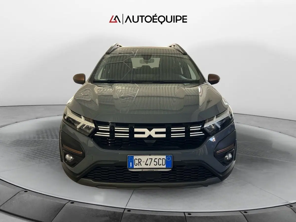 Dacia Jogger usata a Roma (8)
