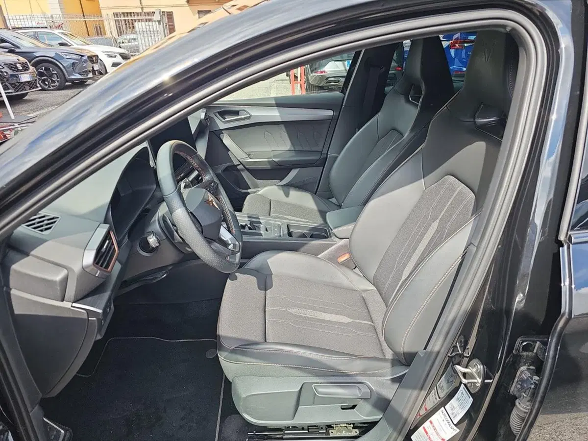 Cupra Leon usata a Lecco (10)