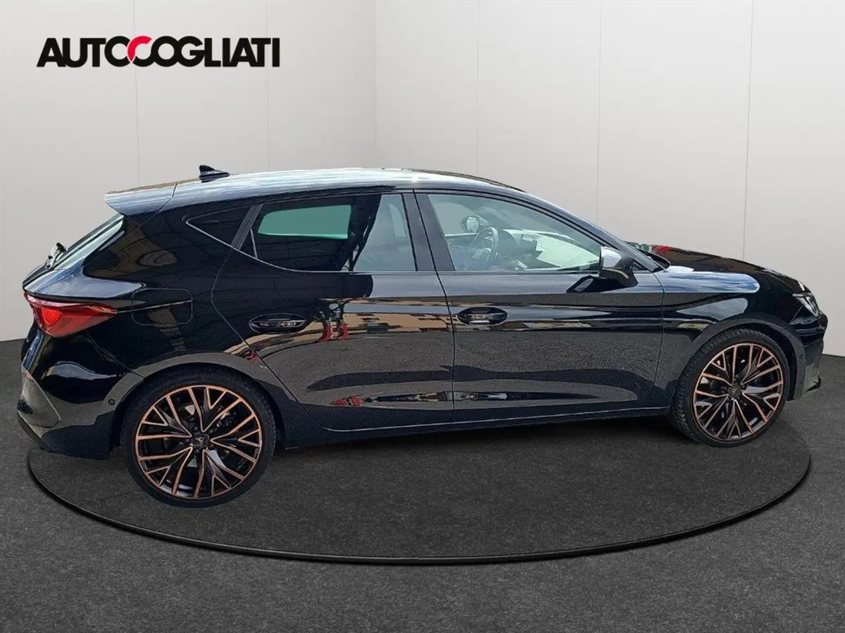 Cupra Leon usata a Lecco (8)
