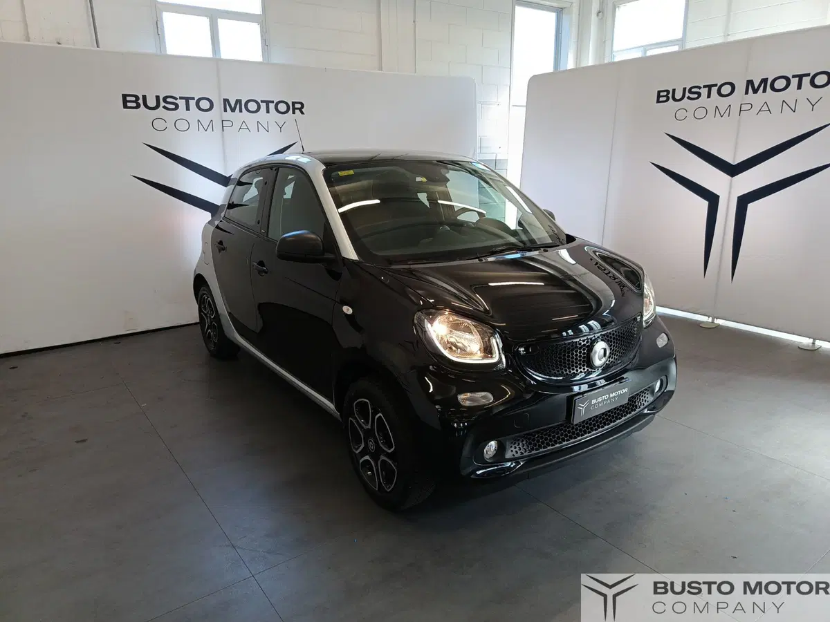 smart forfour usata a Varese