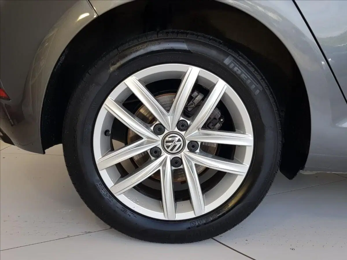 Volkswagen Golf usata a Lucca (9)