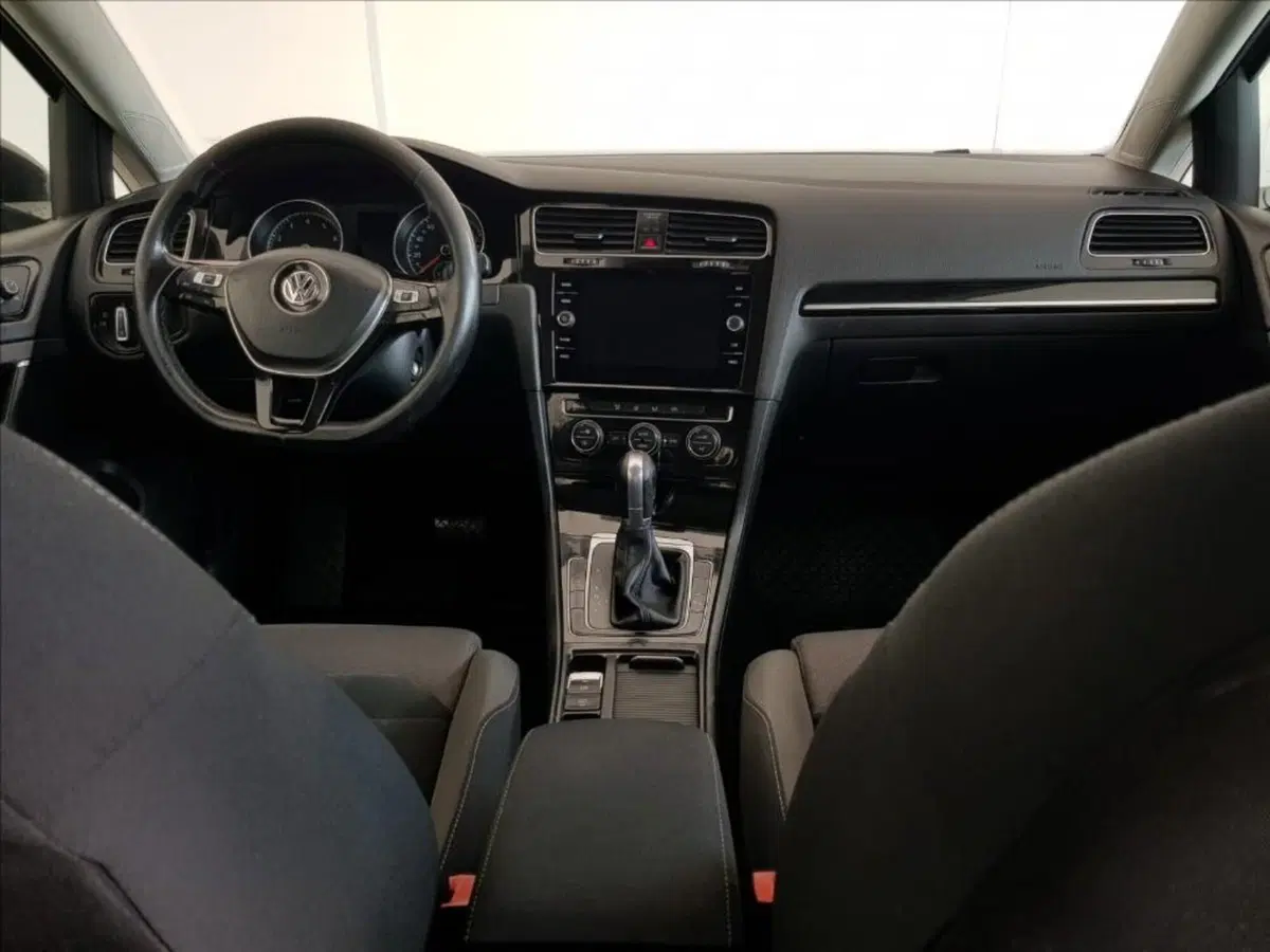 Volkswagen Golf usata a Lucca (13)