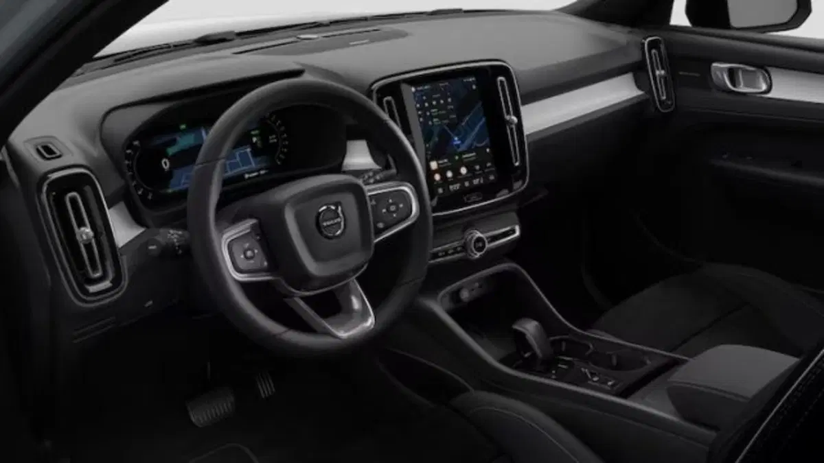 Volvo XC40 nuova a Treviso (11)
