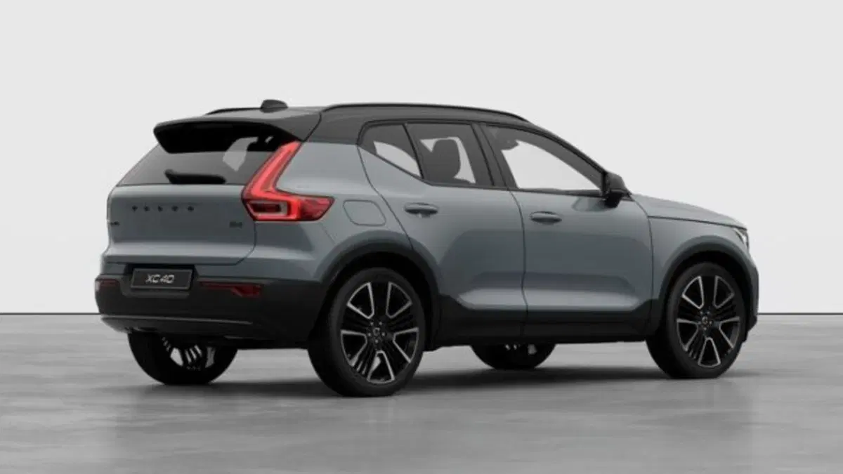 Volvo XC40 nuova a Treviso (6)