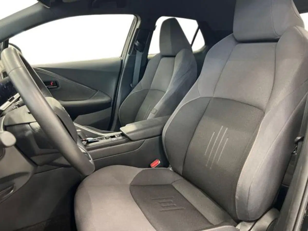 Toyota Toyota C-HR usata a Vercelli (7)