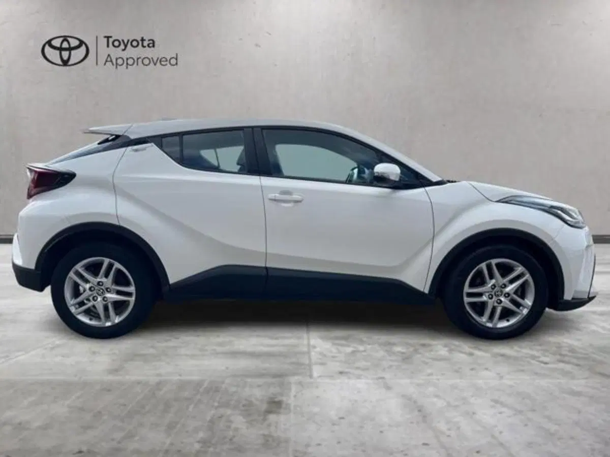 Toyota Toyota C-HR usata a Vercelli (14)