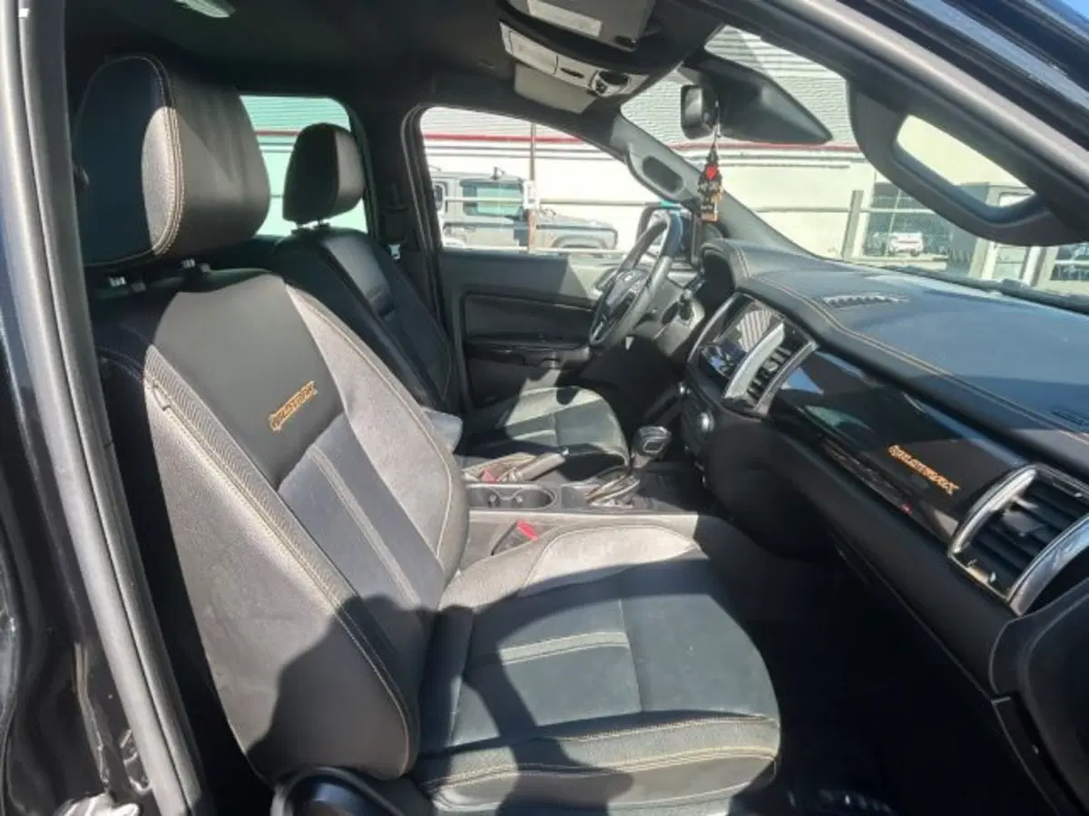 Ford Ranger Pick-up usata a Lucca (11)