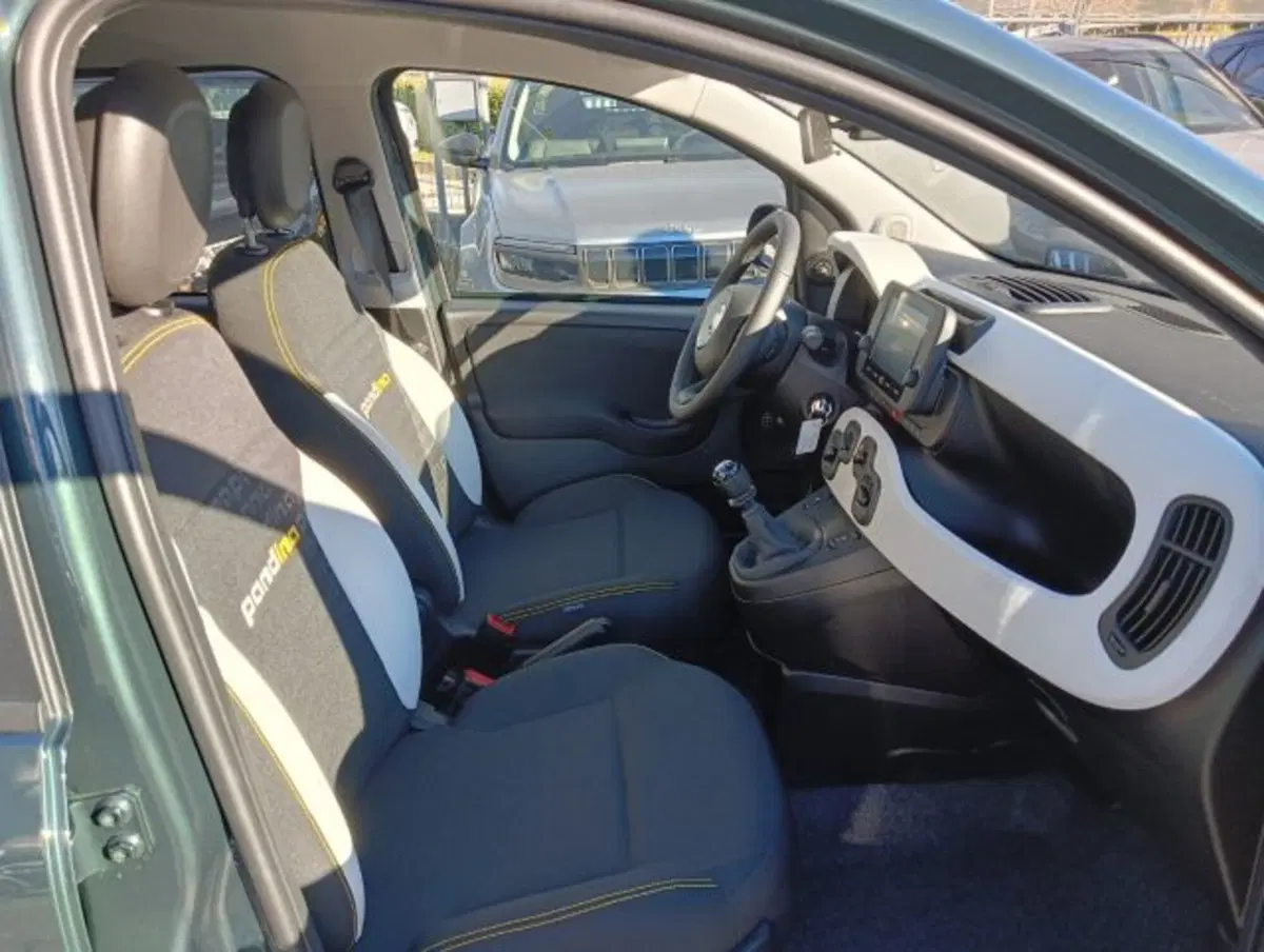 Fiat Panda Cross nuova a Brescia (17)