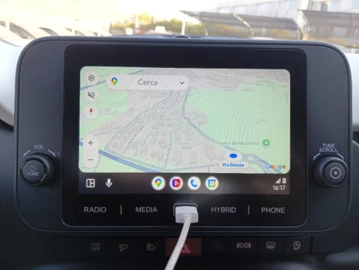 Fiat Panda Cross nuova a Brescia (13)
